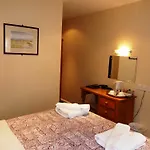 Hotel Bagdale Hall 3*