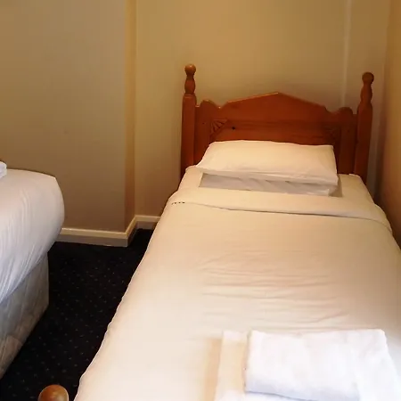 Bagdale Hall 3*