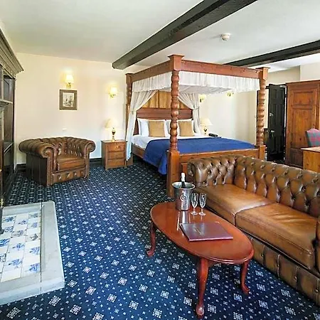 Bagdale Hall 3*