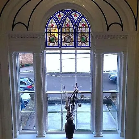 Hotel Bagdale Hall 3*