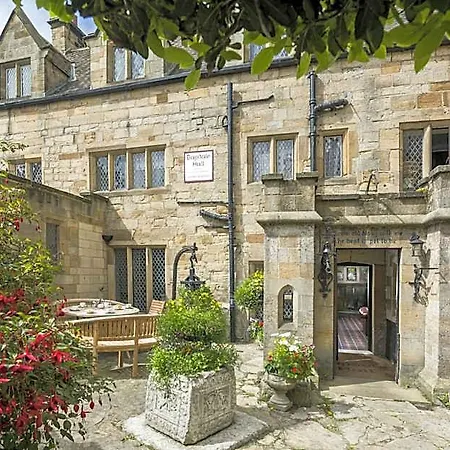 Bagdale Hall ويتبي
