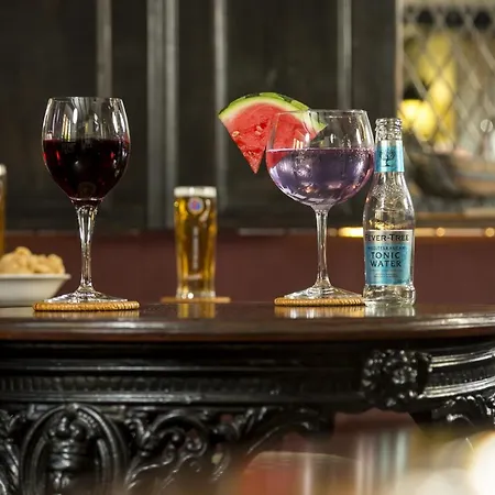 Bagdale Hall וויטבי