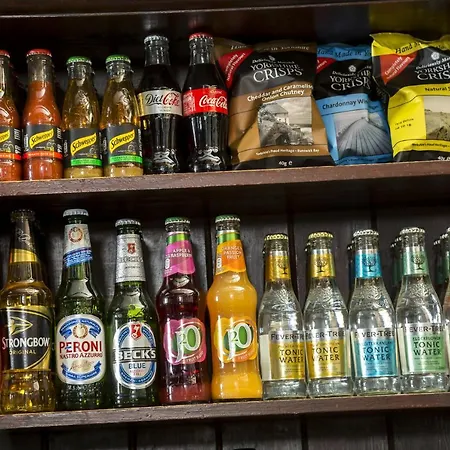 Bagdale Hall מלון 3*